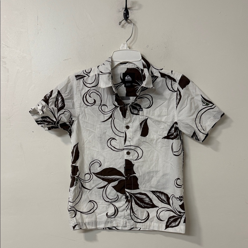 Quiksilver Black and White Leaf Pattern Shirt